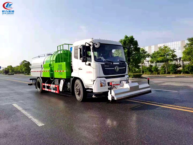 路面高压冲洗养护车