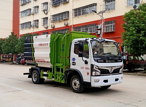 东风福瑞卡轻型自卸车