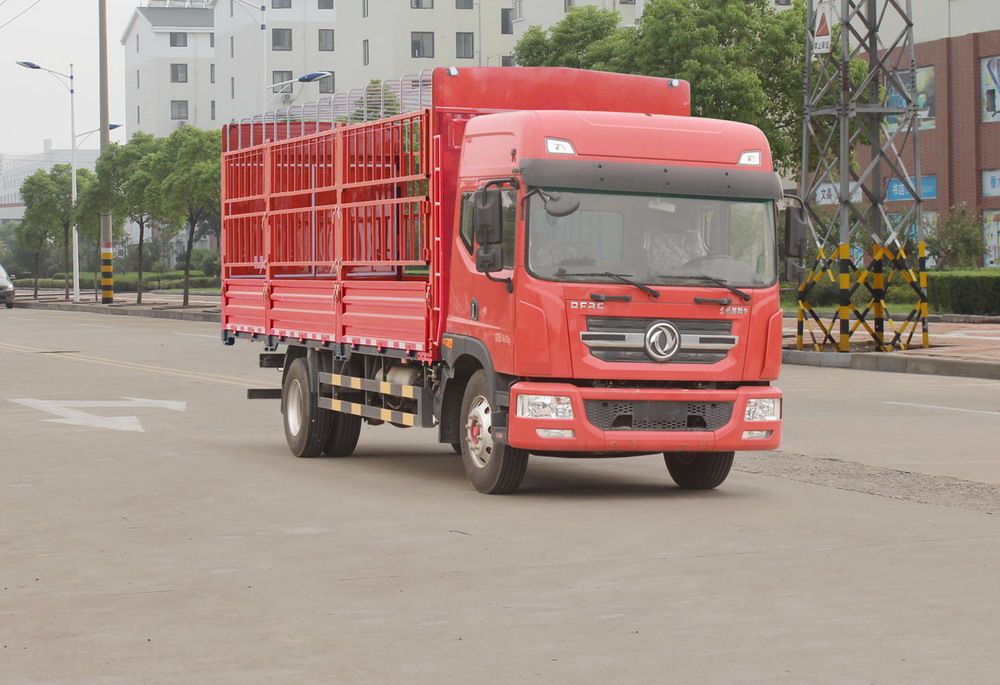 东风牌仓栅式运输车