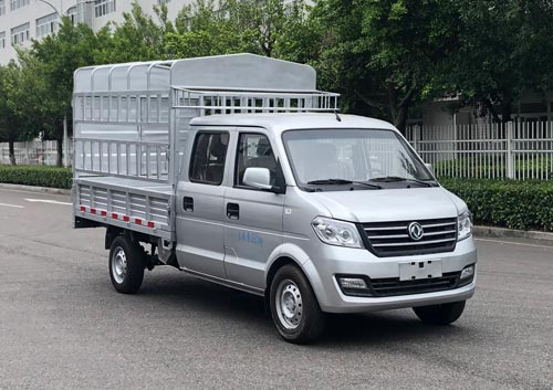 东风牌仓栅式运输车