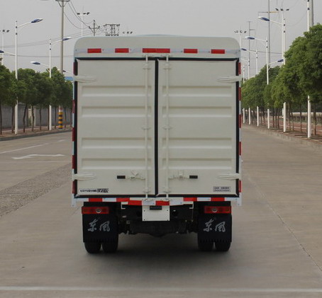 东风牌仓栅式运输车