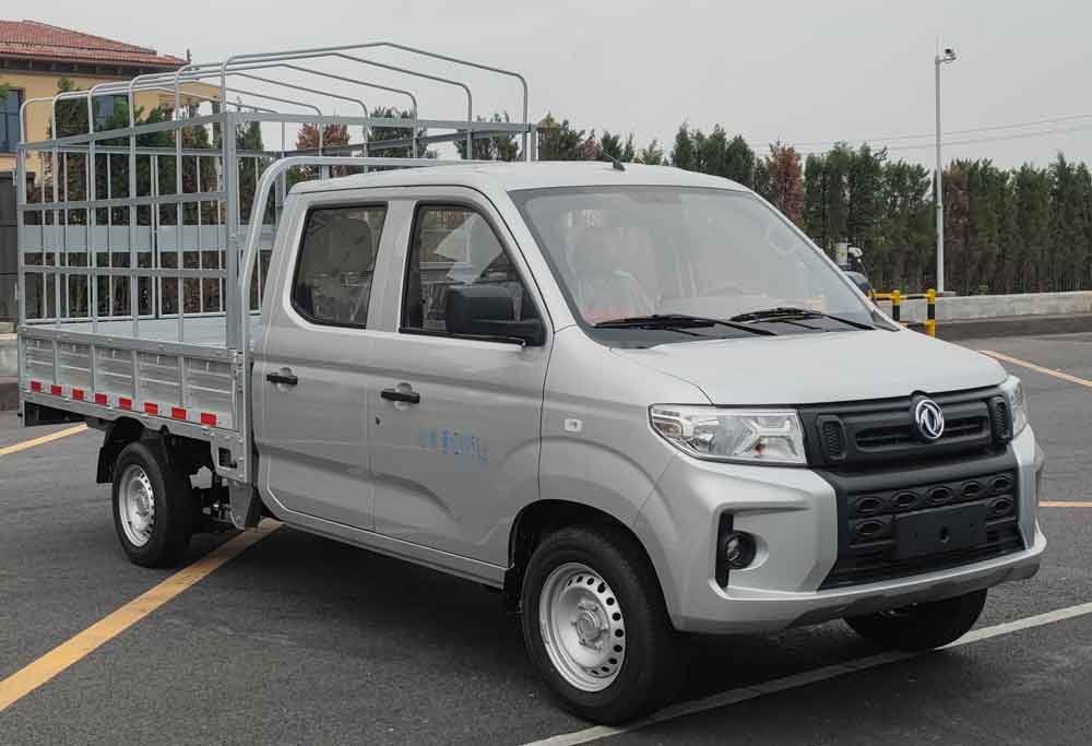 东风牌仓栅式运输车
