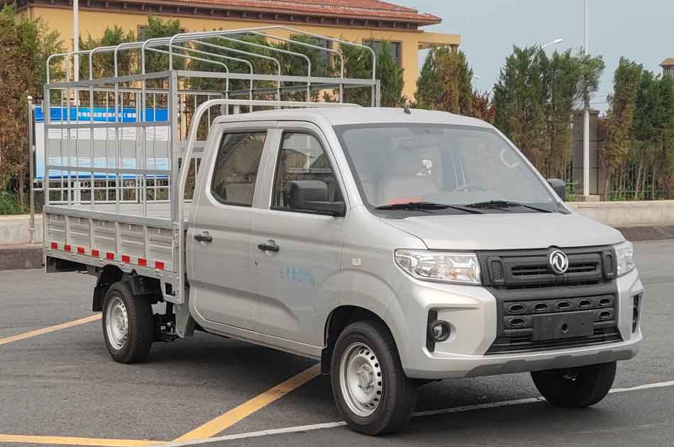 东风牌仓栅式运输车