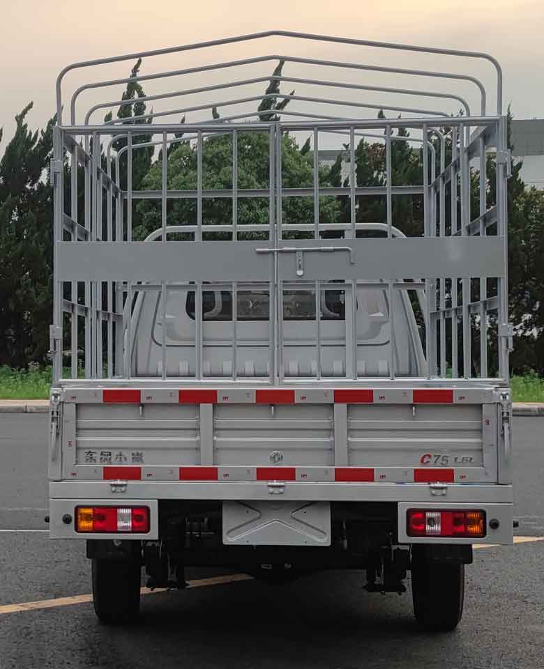 东风牌仓栅式运输车